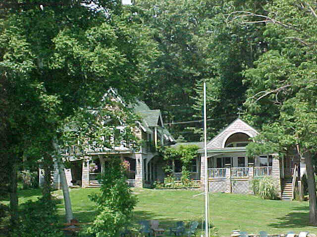 Building photograph for 7 WEST SHORE PLACE